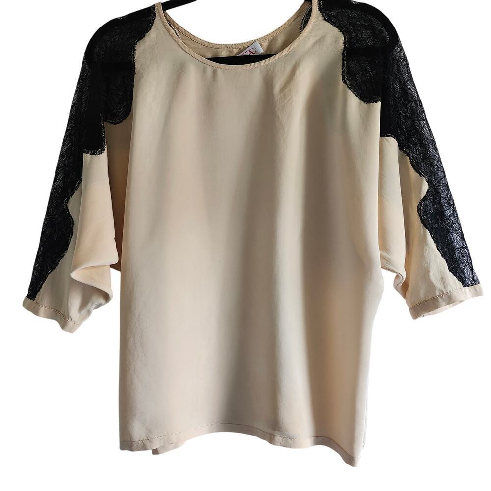 AKA New York Silk Peach/Pink Blouse with Black Lace Sleeves Size Small
